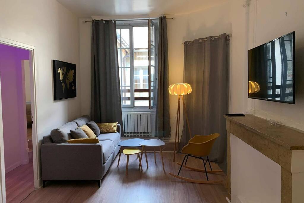 T2 Centre Historique☆☆☆Meuble De Tourisme 3Etoiles Apartment Chambery Exterior photo